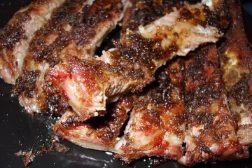 Costillas de cerod a la barbacoa.