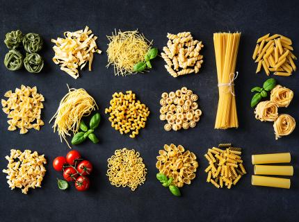 Varios tipos de pasta italiana.