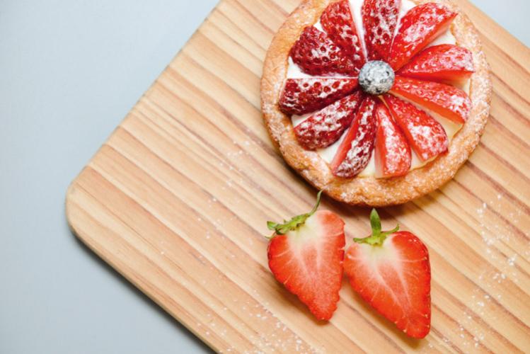 Tartaleta de fresas y crema pastelera.