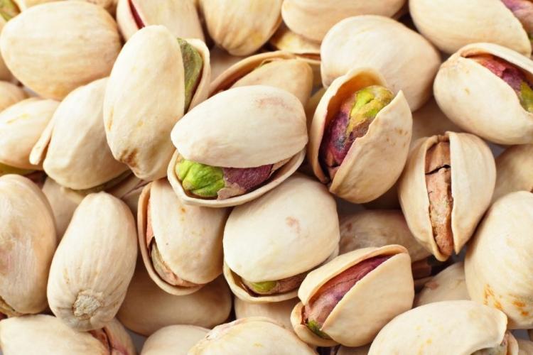 Pistachos con cáscara.
