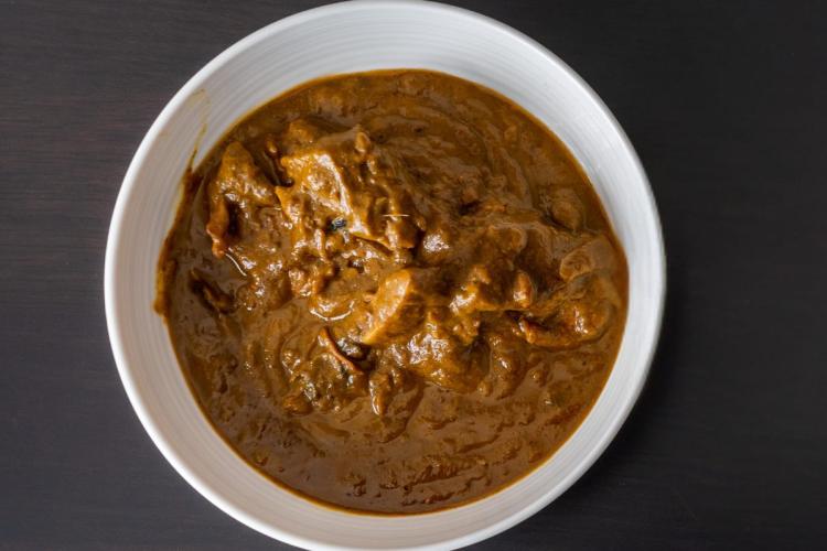 Sopa banga, un plato popular en varias regiones de África Occidental, incluido Níger.