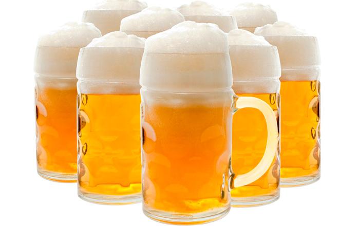 Jarras de cerveza.