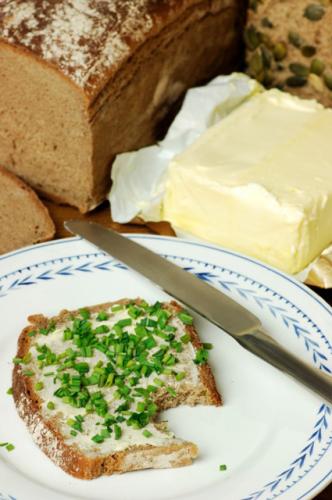 Queso cremoso con cebollino.