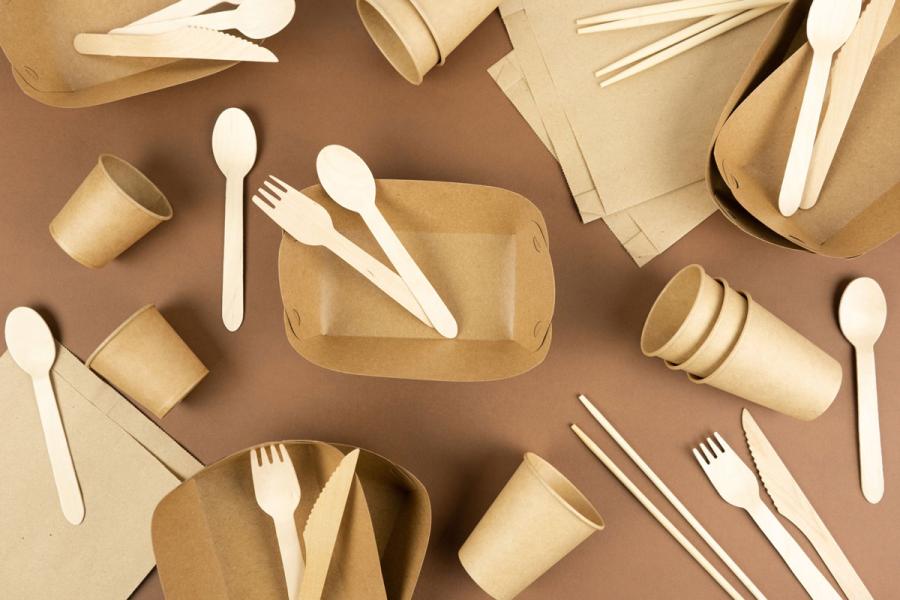 Contenedores de comida, vasos, platos, cubiertos ecológicos y sin plástico.