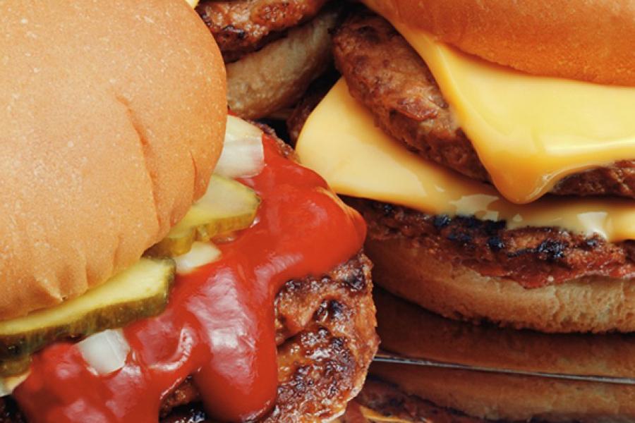 Hamburguesa con kétchup.