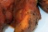 Batatas con salsa brava ya terminadas.