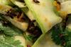 Ensalada de calabacín con cilantro y comino.