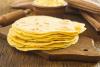 Tortillas mexicanas de maíz hechas en casa.