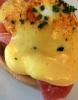 Salsa holandesa en huevos a la benedictina.